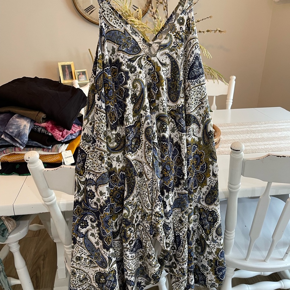 Design Lab jumpsuit - Picture 2 of 4